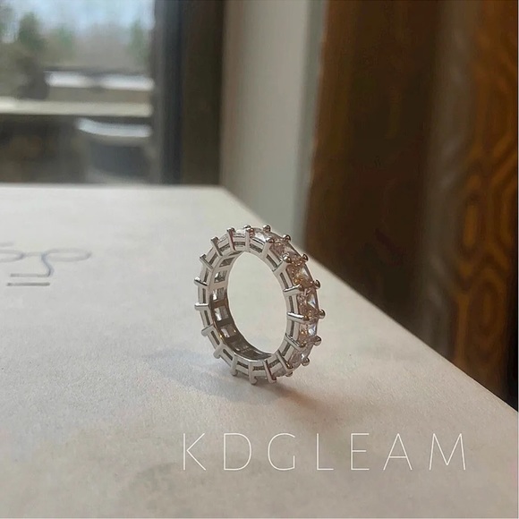 Track Silver Zircon Ring Size 7 - Picture 2 of 3